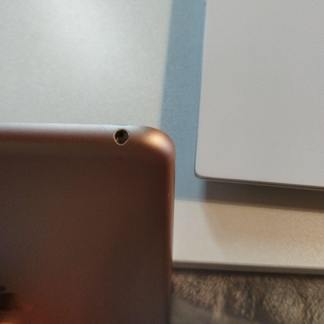 Apple iPad (第6世代) 9.7インチ　iPad6 Wi-Fiモデル