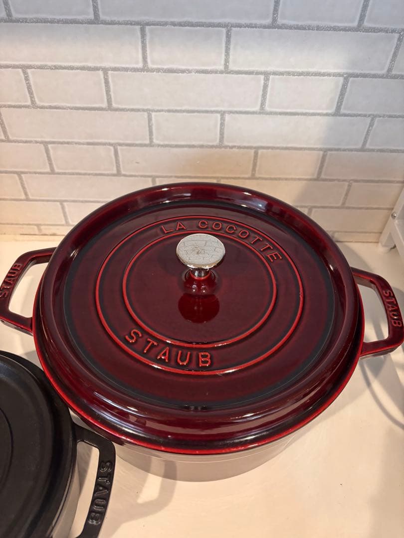 STAUB 26cm赤　18cm黒