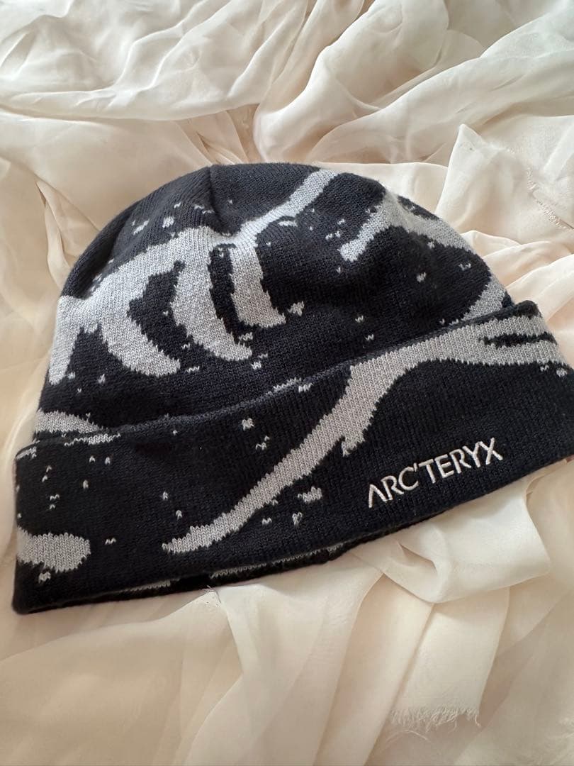 ARC'TERYX Grotto Toque ニット帽　ブラック　⌜ 正規品⌟