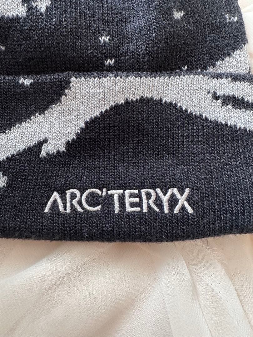ARC'TERYX Grotto Toque ニット帽　ブラック　⌜ 正規品⌟