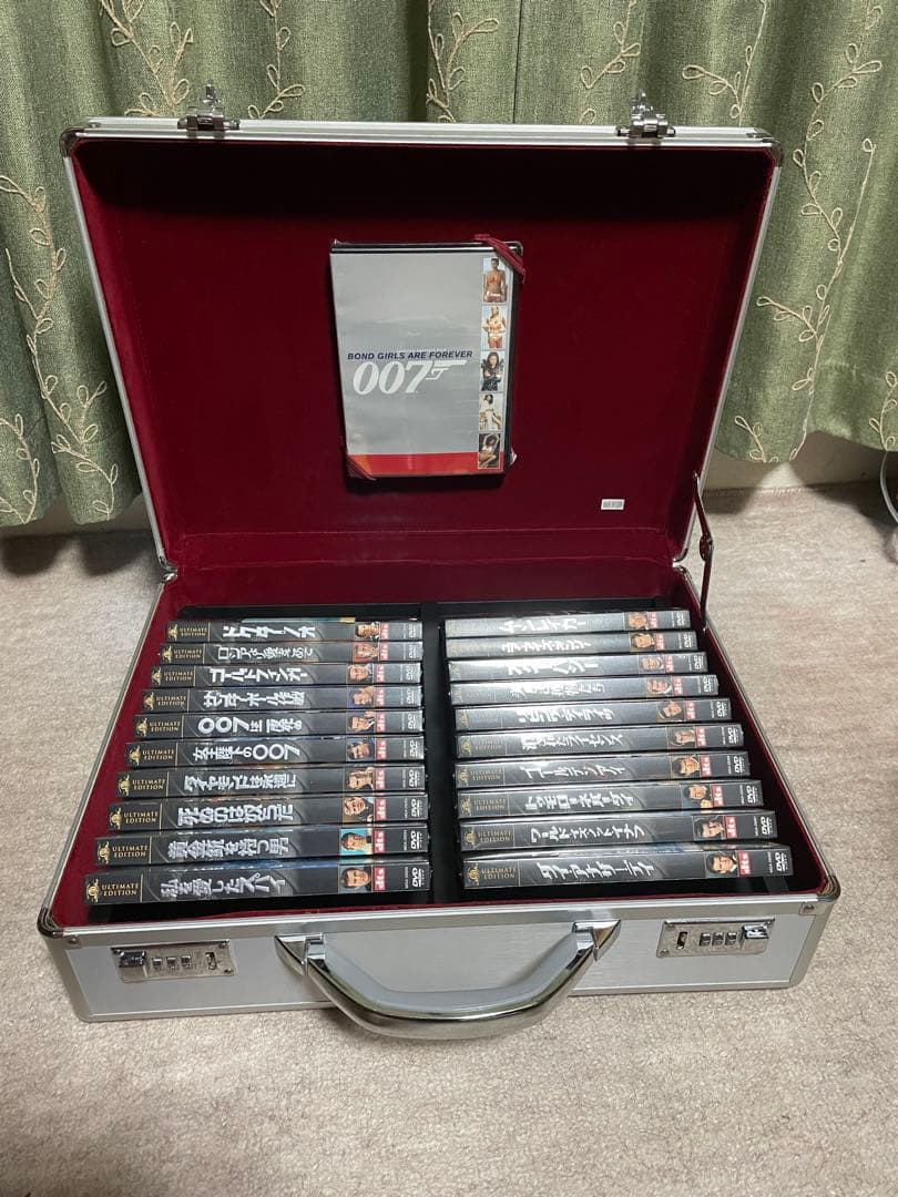 007 アルティメット・コレクション BOX 限定アタッシュケース 外箱付