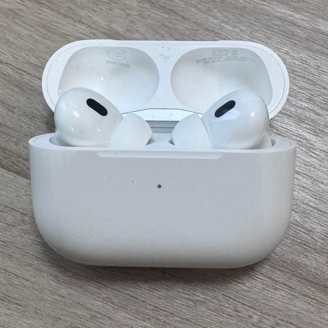 AirPodsPro (第2世代) 本体 Lightning充電型