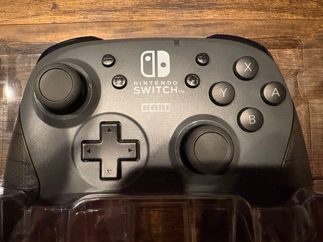 【美品】Nintendo Switch本体 ＋ スプラ3 ＋ HORIパッド