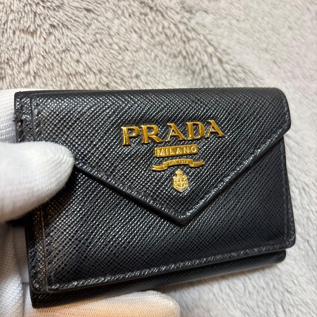 【値下げしました】PRADA プラダ 三つ折り財布 サフィアーノ 1MH021