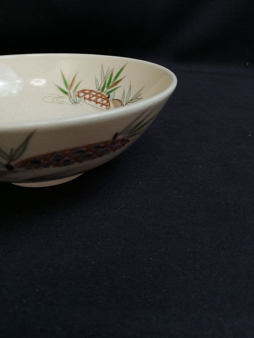 【茶道具】紫雲造　色絵芦篭文茶碗　A416