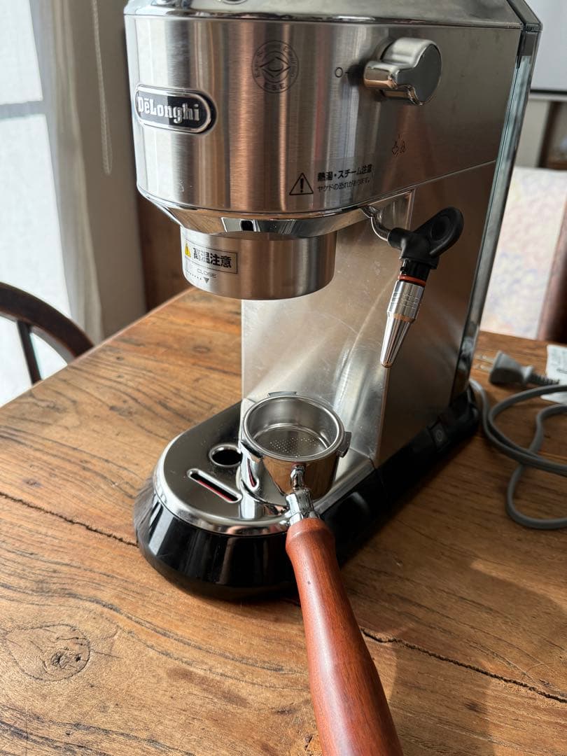 DeLonghi エスプレッソマシン EC680