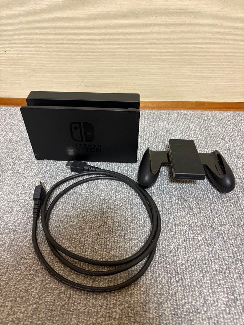 Nintendo Switch 本体 + ドック + HDMIケーブル