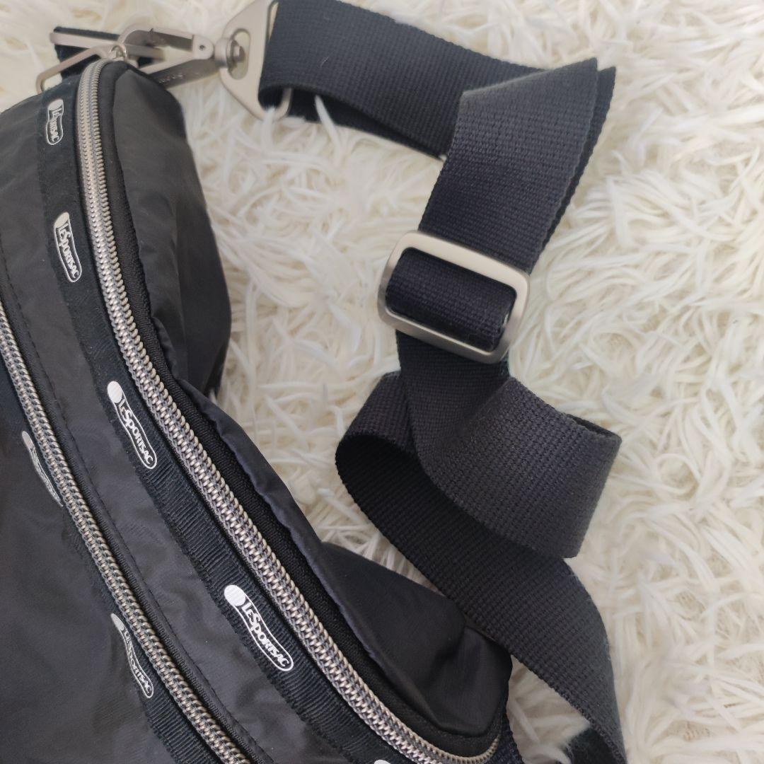 美品　大人気！　レスポートサック　ESSENTIAL BELT BAG　ブラック