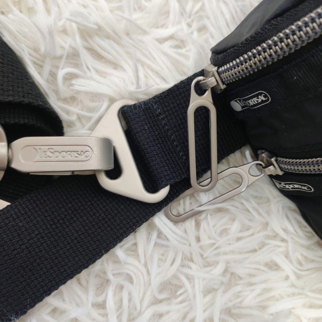 美品　大人気！　レスポートサック　ESSENTIAL BELT BAG　ブラック