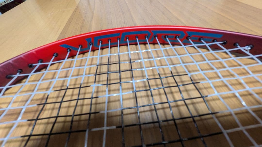 ヨネックス(YONEX)テニスラケット　Vコア100(2021年)