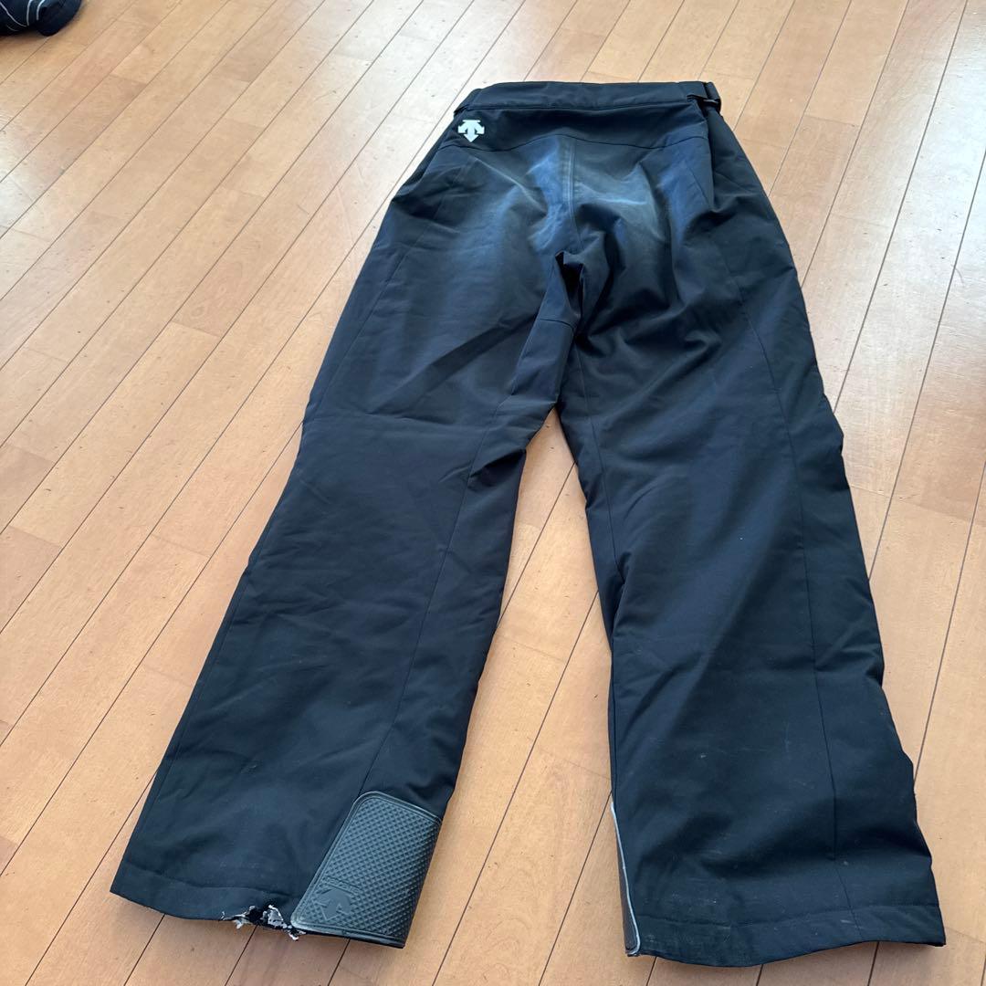 DESCENTE スノーボードジャケット Mサイズ