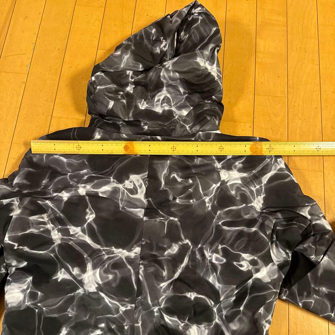 DESCENTE スノーボードジャケット Mサイズ