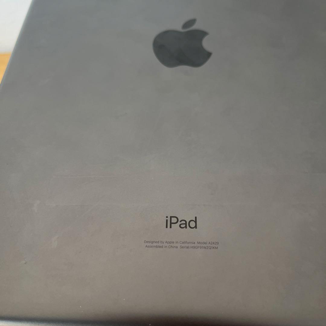 バッテリー99%新品同様！iPad 8世代 32G Cellularモデル