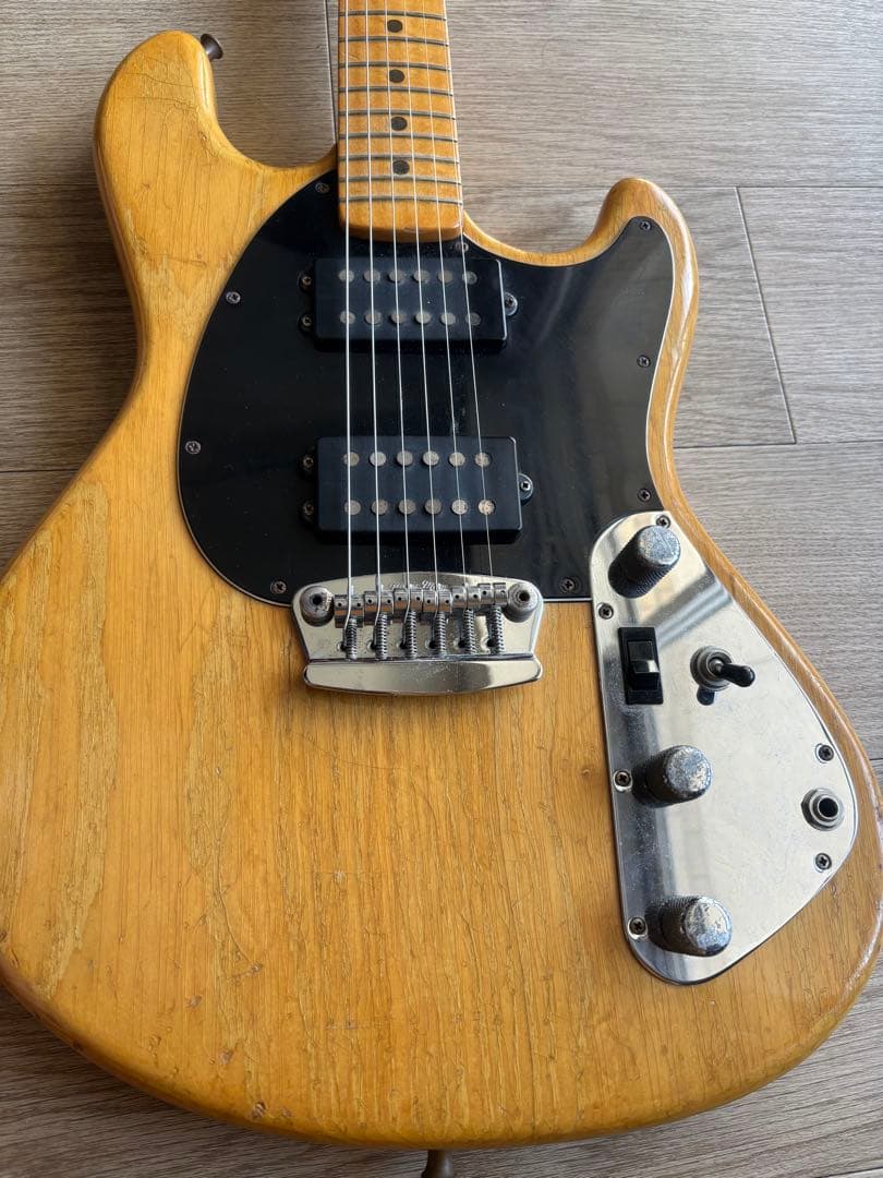 musicman stingrayⅡ 1977年製　ハードケース付