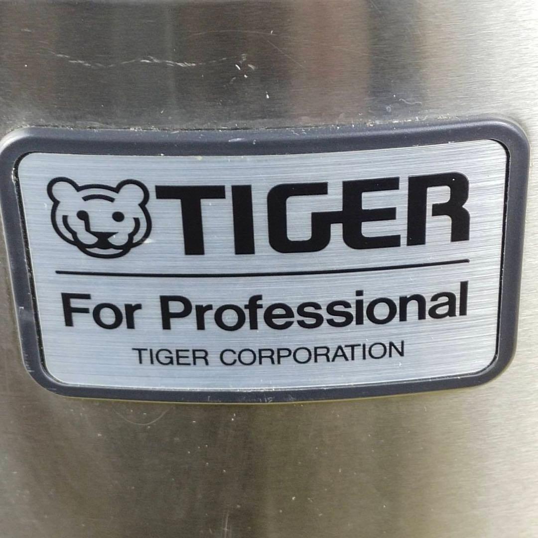 【送料込】TIGER タイガー　業務用炊飯器　JNO-A270 しゃもじ付