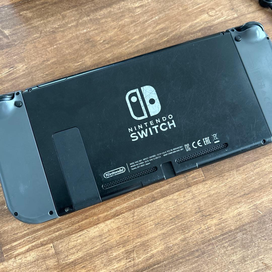 任天堂　スイッチ Nintendo Switch 本体　グレー