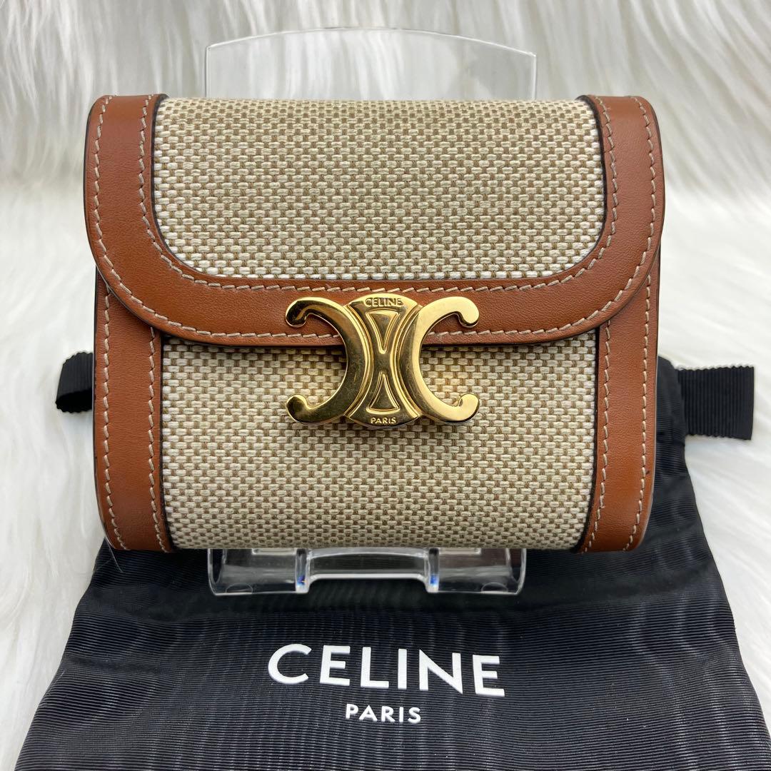 CELINE セリーヌ　スモールウォレット　トリオンフ　三つ折り財布