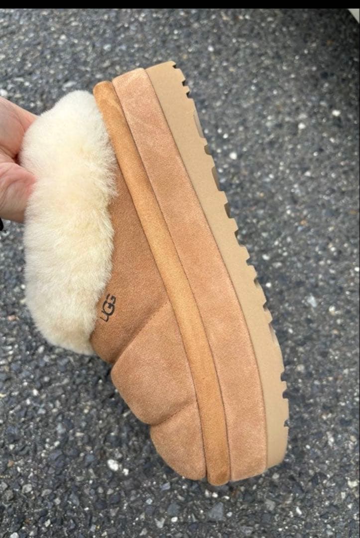 ugg アグ　スリッパ　サンダル　ムートン　24cm