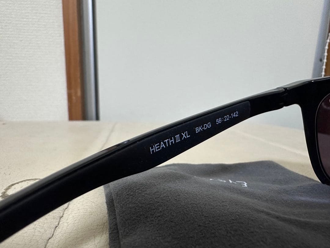 eyevol HEATH III XL サングラス BK-DG