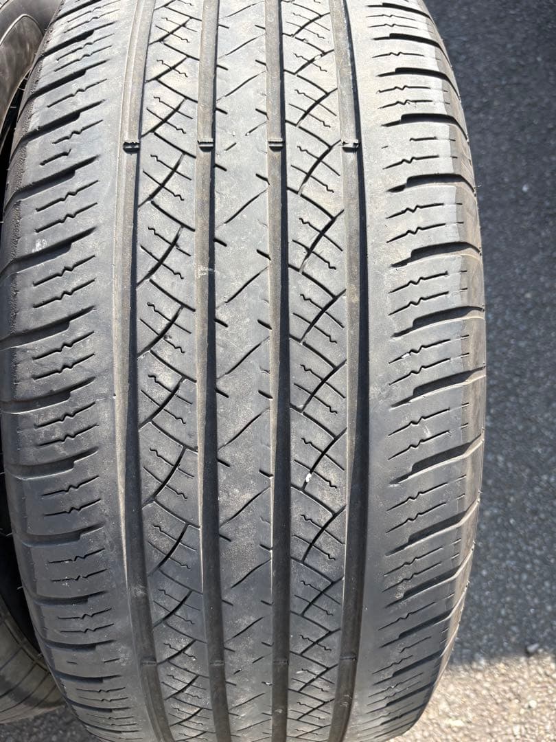 タイヤ　285/50R20 中古