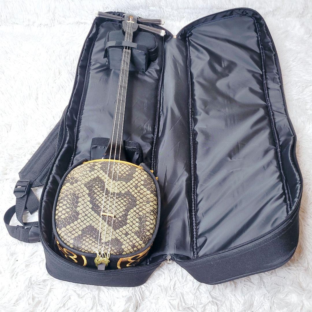 【美品】沖縄三線 人工皮 蛇柄 人工三線へび柄 楽器 民族楽器