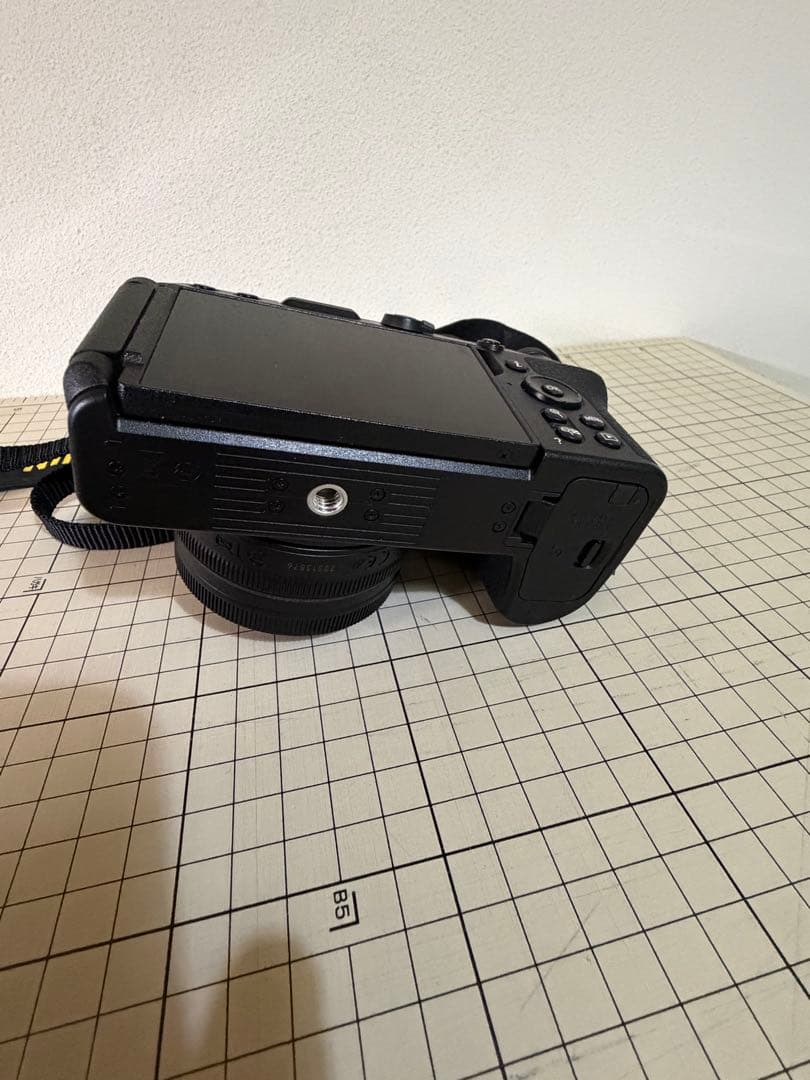 Nikon Z30 レンズキット16-50mm美品SDカード64GBつき