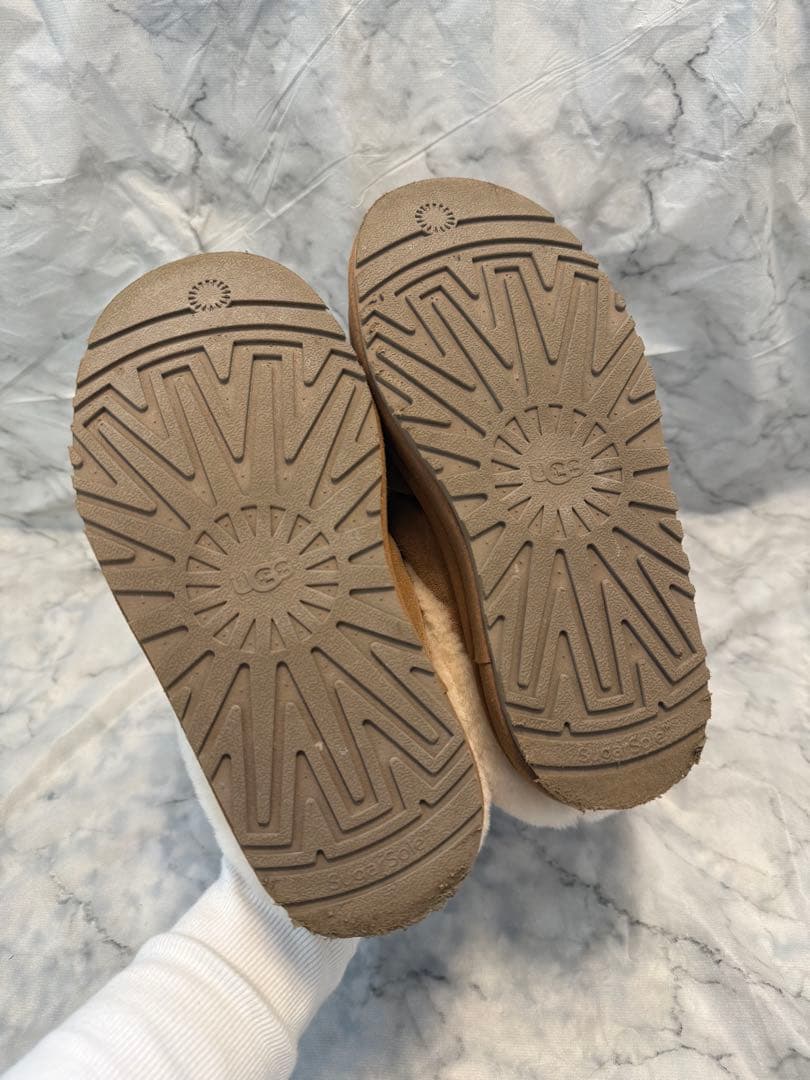 《美品》UGG Tazzlita 21cm