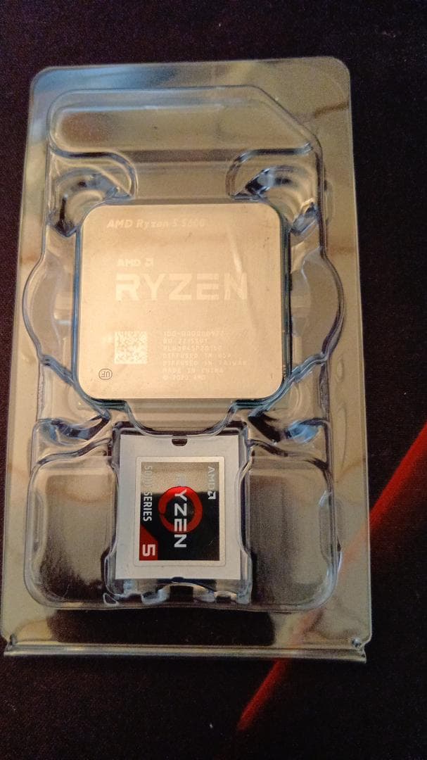 【美品】AMD Ryzen 5 5600 クーラー未使用・付属品完備【動作良好】