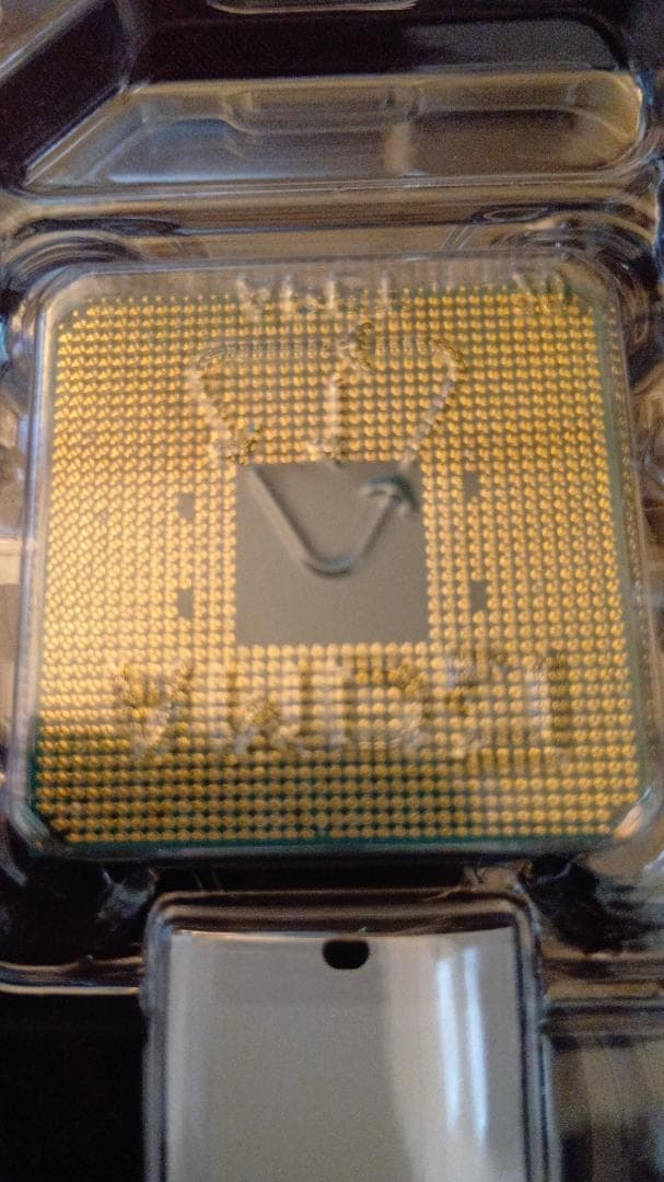 【美品】AMD Ryzen 5 5600 クーラー未使用・付属品完備【動作良好】