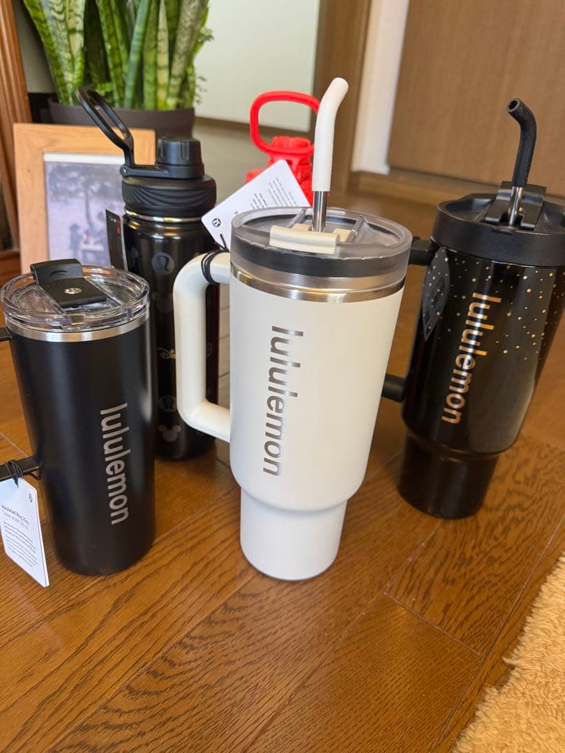 カナダLululemon Insulated Tumbler 40oz ブラック