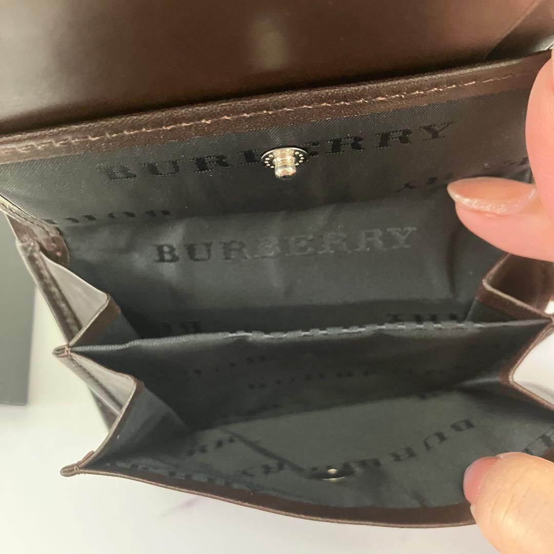 すっぴぃですBURBERRY チェック柄 二つ折り財布