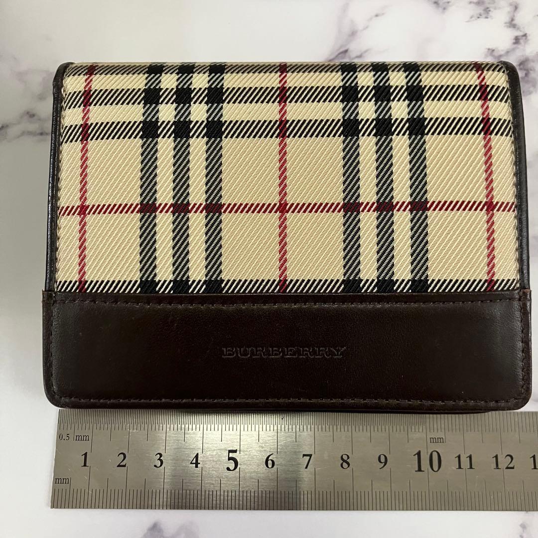 すっぴぃですBURBERRY チェック柄 二つ折り財布