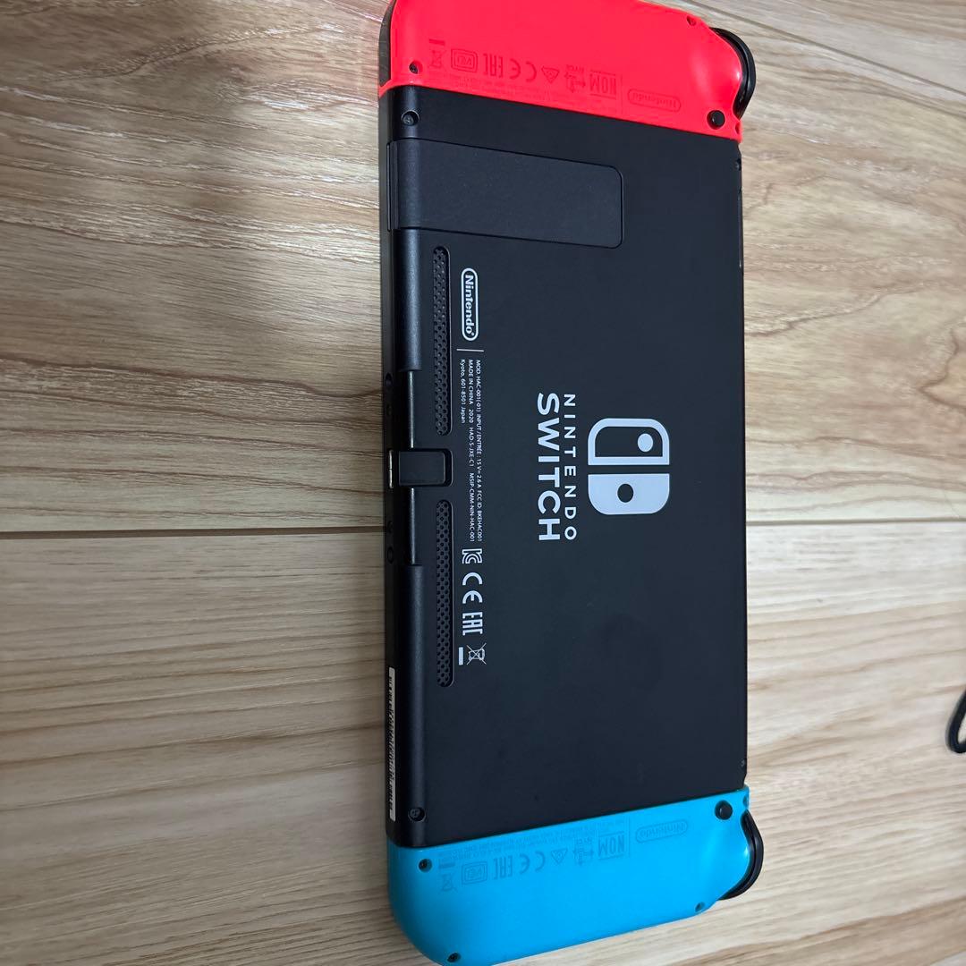 「美品」Nintendo Switch 本体　ケース付き