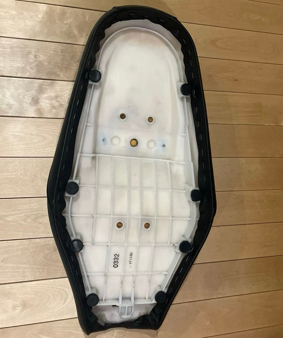 （美品）カワサキ Kawasaki W650 純正シート カフェ