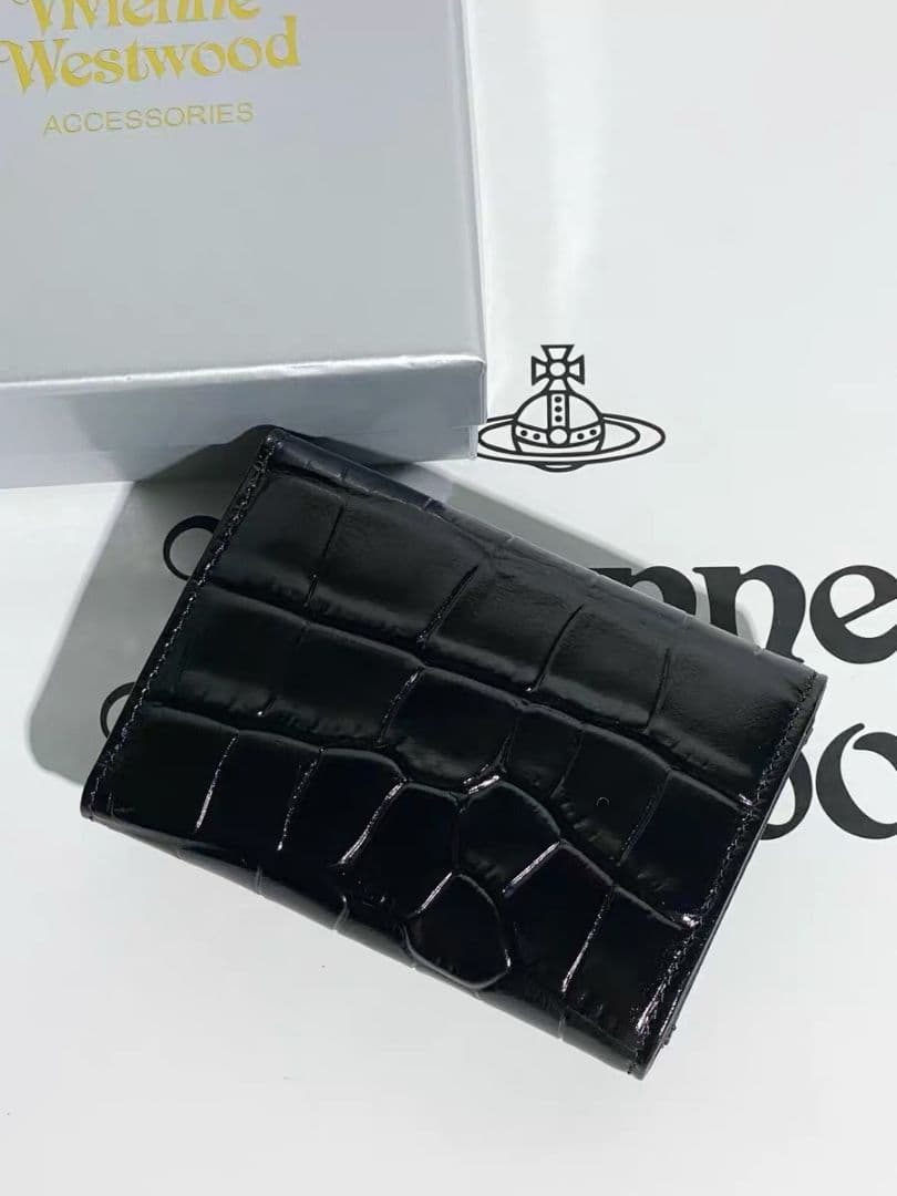 Vivienne Westwood ブラック三つ折り財布 ＃21155