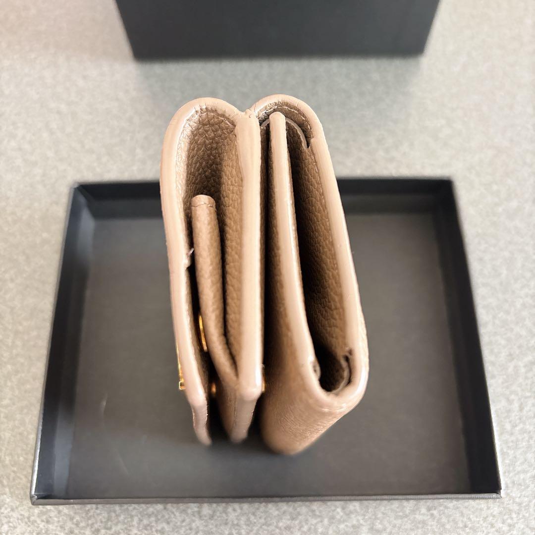 YSL ベージュ 三つ折り財布
