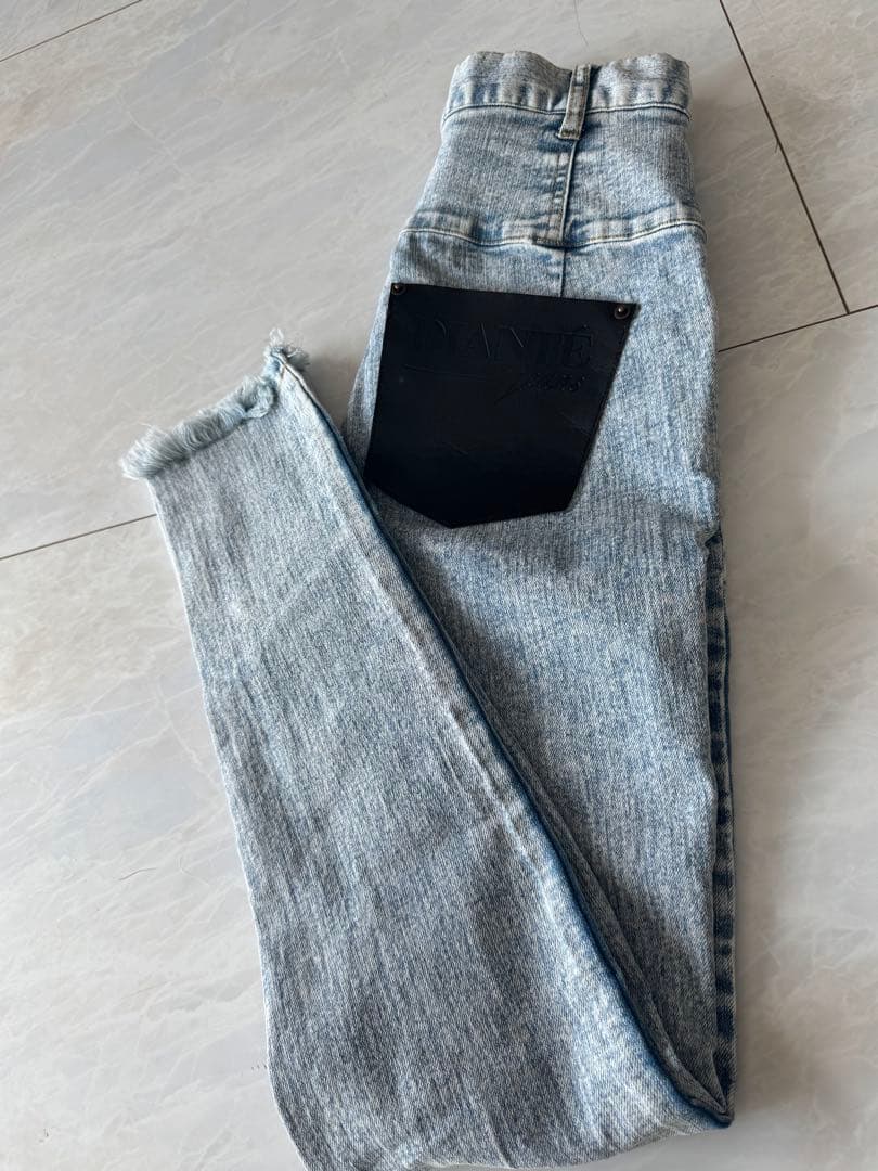 美品　パンツ　diante デニムスキニー　ハイウエスト　瀬戸南　スキニー