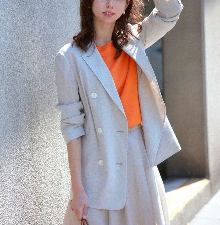 美品 23区 大きいサイズ 50 リネンレーヨン ストレッチダブルジャケット