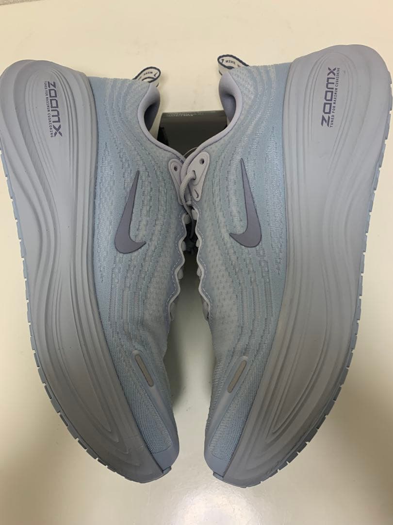 【未使用品】NIKE VOMERO PLUS ライトブルー27.0cm