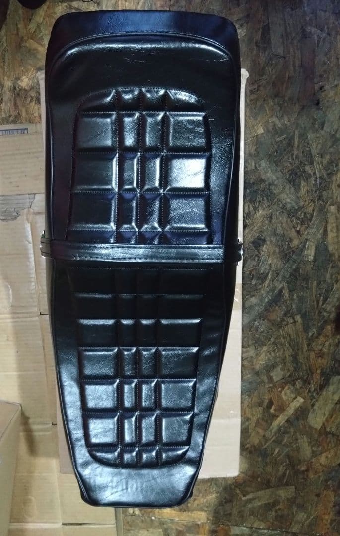 Z400FX 社外　黒艶　E4パターン　?　ダブルアンコ抜き　カスタム　シート