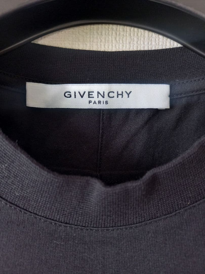 t*★様 GIVENCHY☆リカルドティッシ☆赤グラフィック☆レアTシャツ新品未