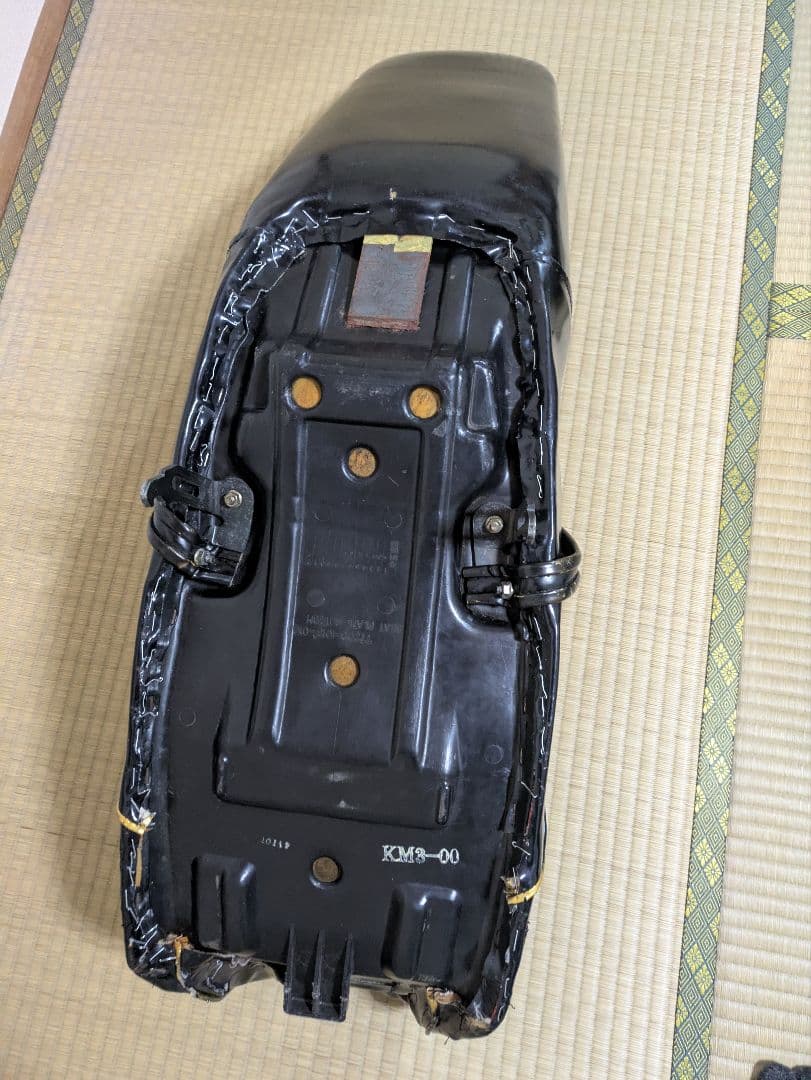 r*t様 VT250FE 三段シート