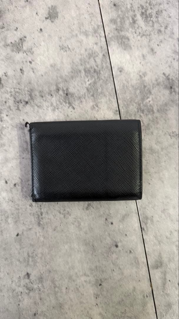 PRADA サフィアーノレザー 三つ折り財布 ブラック