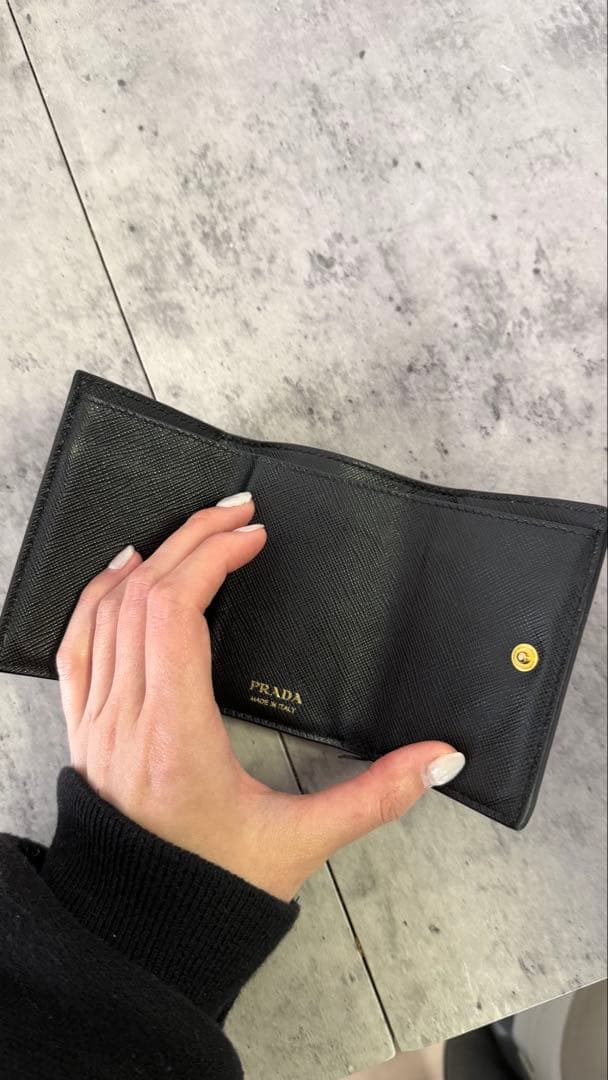PRADA サフィアーノレザー 三つ折り財布 ブラック