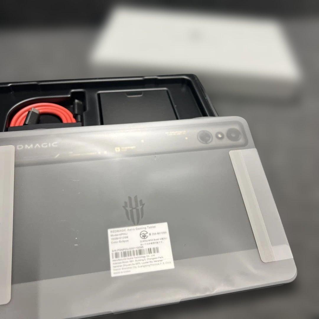 REDMAGIC Astra ゲーミング タブレット