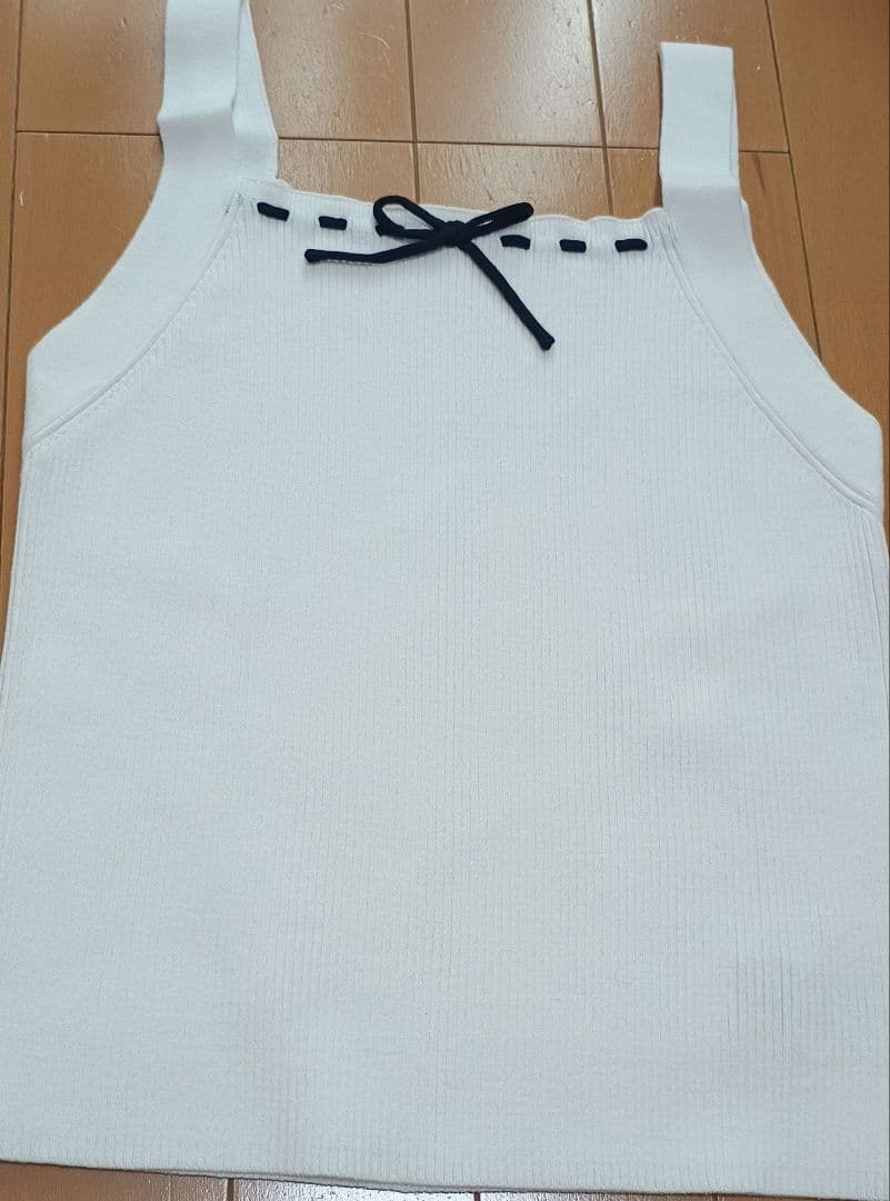 【新品】リリアンカラット　バイカラーニットアンサンブル