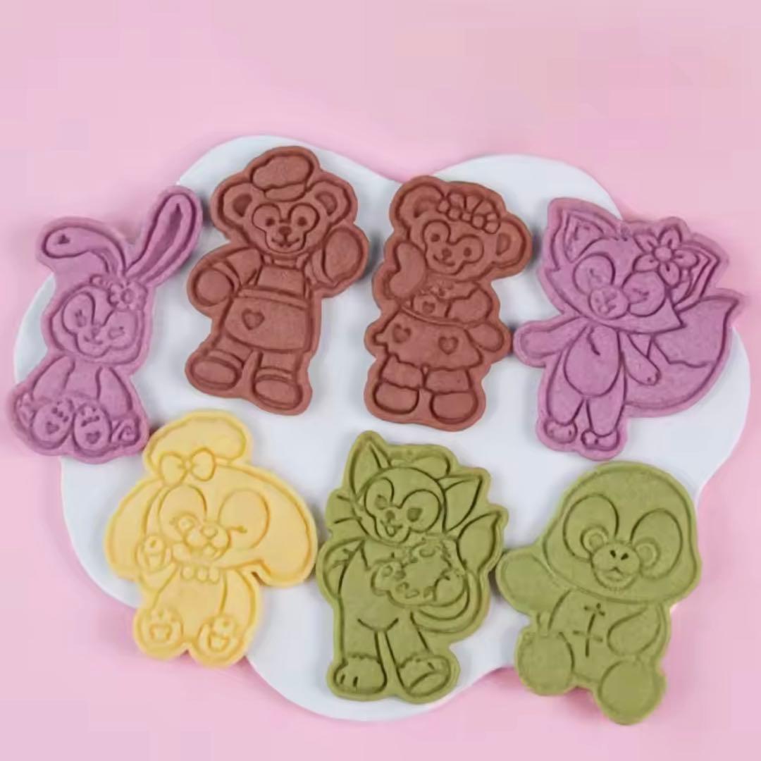 未使用◇ ダッフィーフレンズ 全身 顔型 14個セット クッキー型 お菓子作り