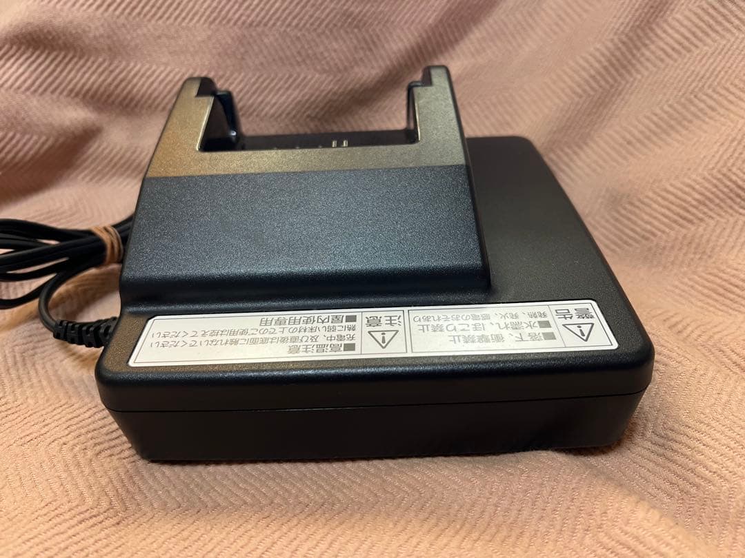 Panasonic パナソニック　充電器　NKJ075Z1