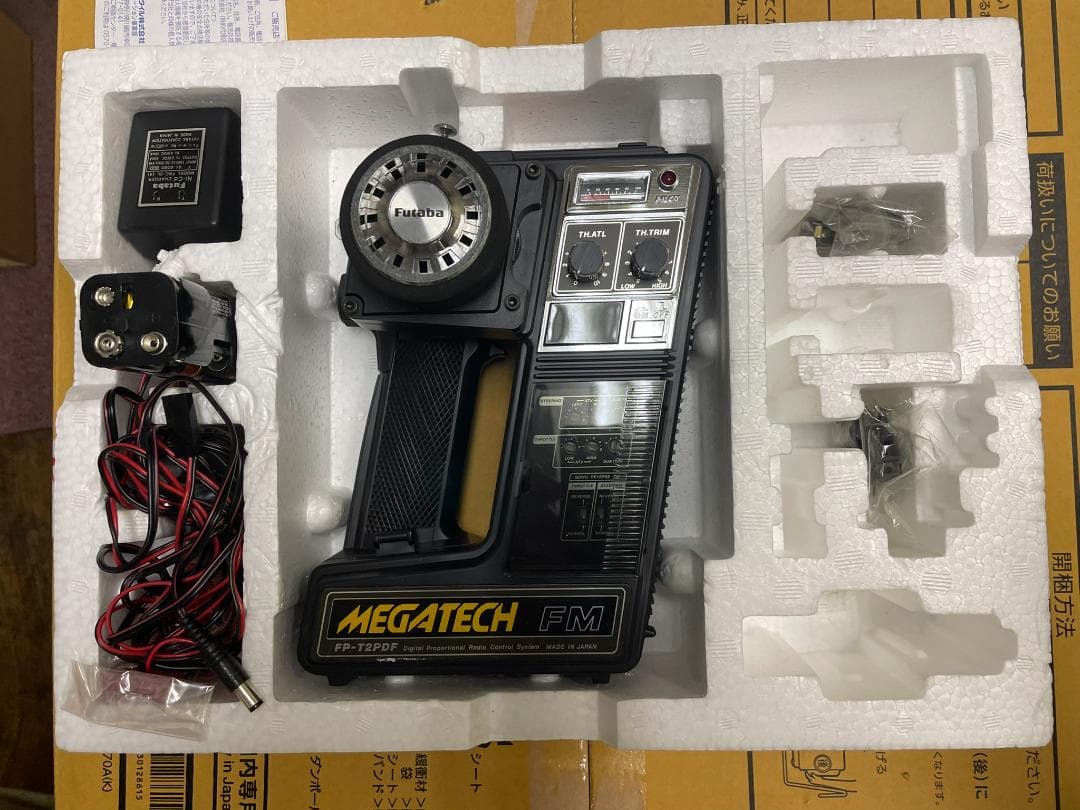 P*o様 京商 1/8 4WD エンジンバギー ターボバーンズ+フタバ　FP-2
