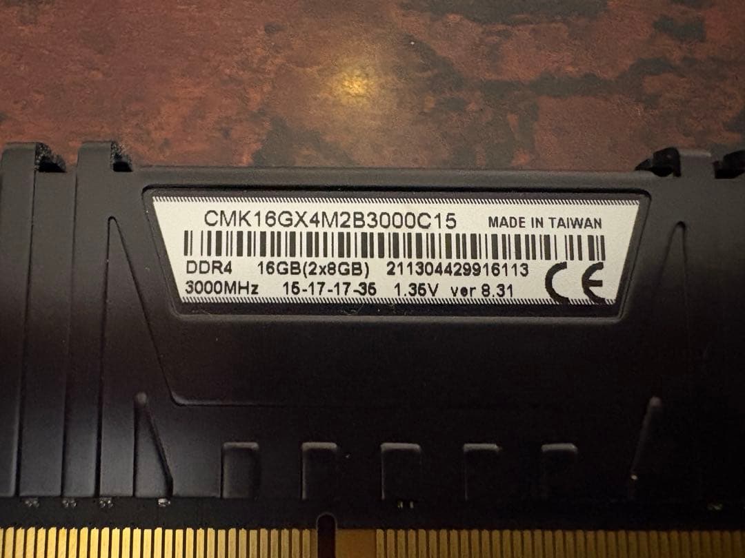 Vengeance LPX DDR4-3000 16GB(8*2)メモリ